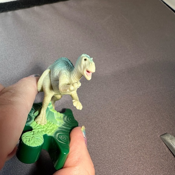 Walt Disney - McDonald’s Vintage Dinosaur toy. - Picture 16 of 16